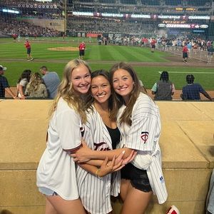 Meet your Posher, Madi